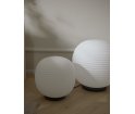 Lampa podłogowa Lantern Globe New Works - duża, biały klosz