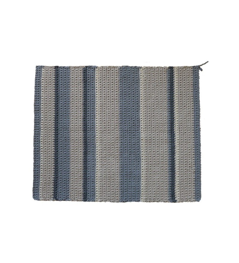Ręcznie dziergany dywan z wzorem w pasy 100 x 120 cm