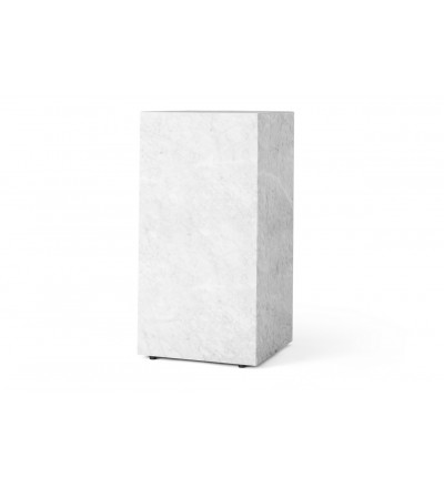 Podium / stolik Plinth wysoki Audo Copenhagen (dawniej Menu) - biały marmur