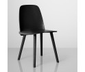 Krzesło drewniane NERD Muuto - czarne