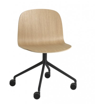 Krzesło obrotowe na kółkach VISU Wide Chair Muuto - naturalny dąb