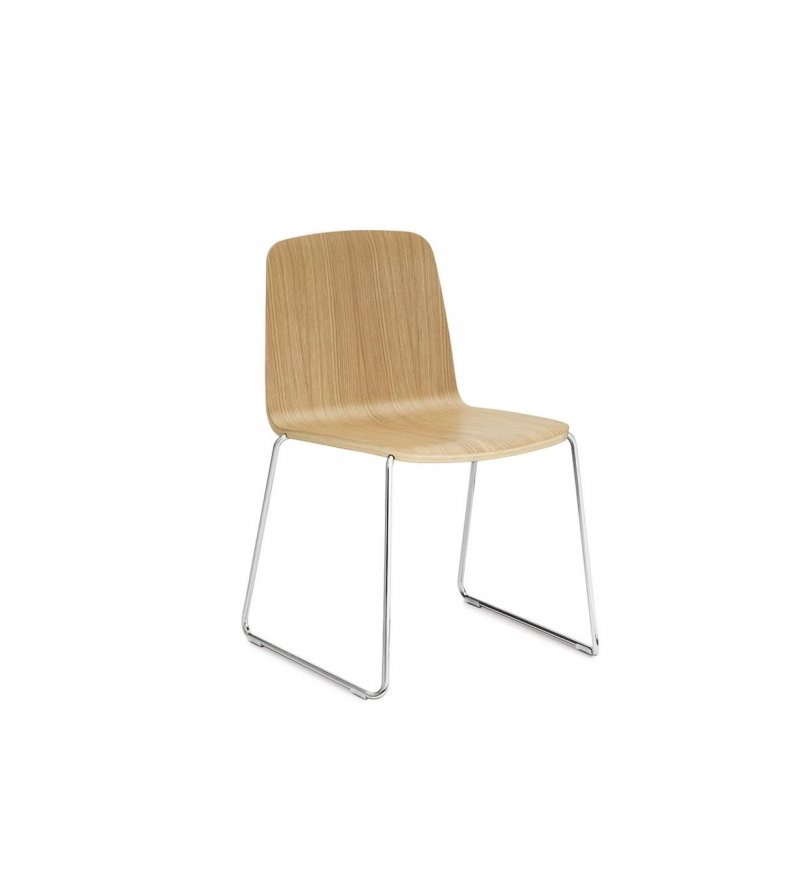 Krzesło JUST CHAIR od Normann Copenhagen - różne opcje wykończenia - jesionowy fornir