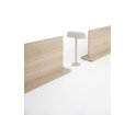 Stół Linear System Table Muuto - biały laminat/ABS, dębowa podstawa