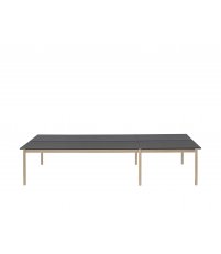 Stół biurowy Linear System Table Muuto - konfiguracja 1, czarny blat z nanolaminatu/ABS, dębowa podstawa